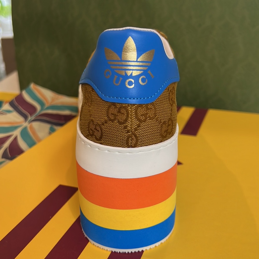 Gucci x Adidas Sneakers - Picture 7 of 12